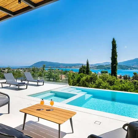 Amoena By Villa *